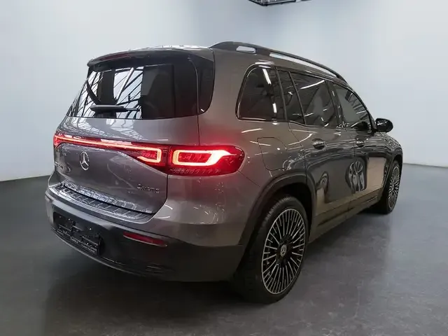 Mercedes-Benz EQB 350