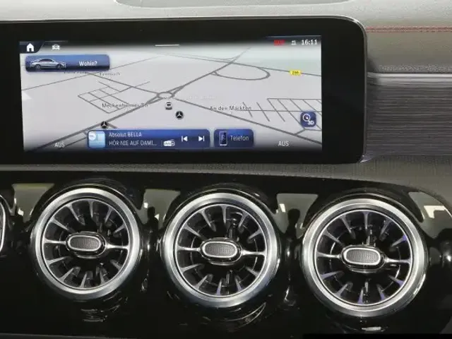 Mercedes-Benz CLA 220
