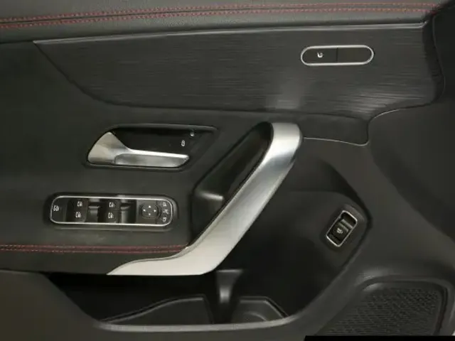 Mercedes-Benz CLA 220