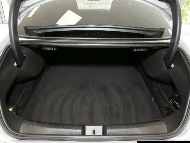 Mercedes-Benz CLA 220
