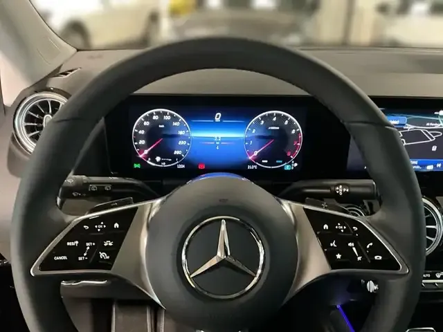 Mercedes-Benz B 200