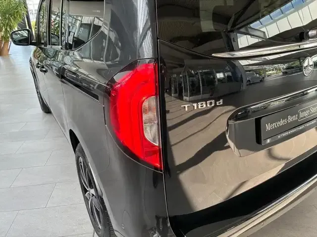 Mercedes-Benz T-Class