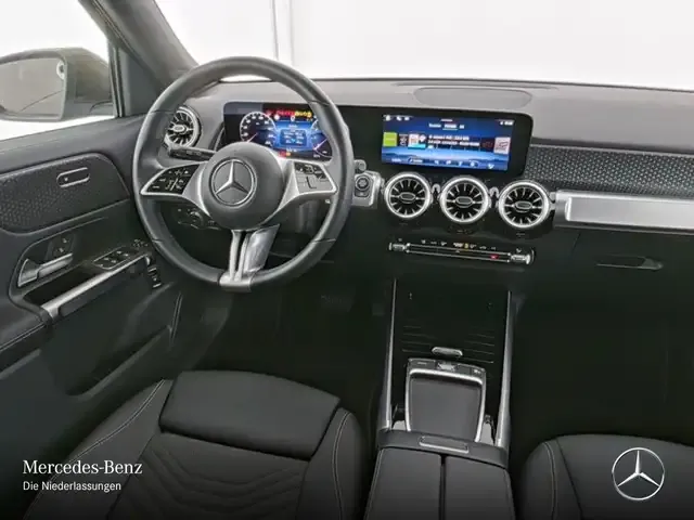 Mercedes-Benz GLB 180