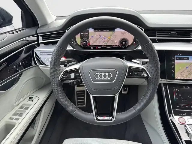 Audi S8