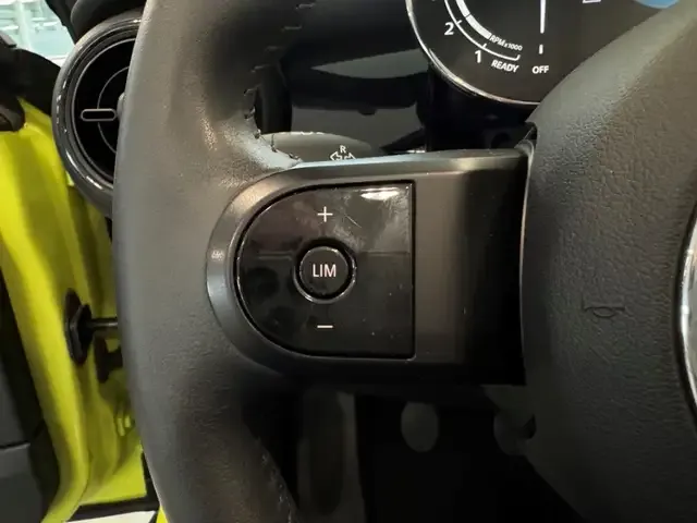 MINI Cooper Cabrio