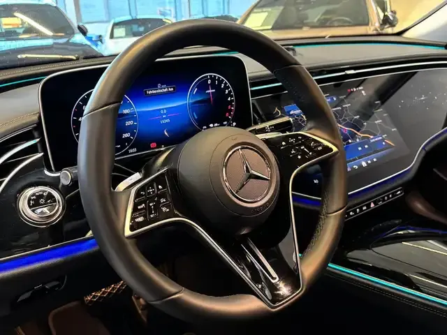 Mercedes-Benz E 300