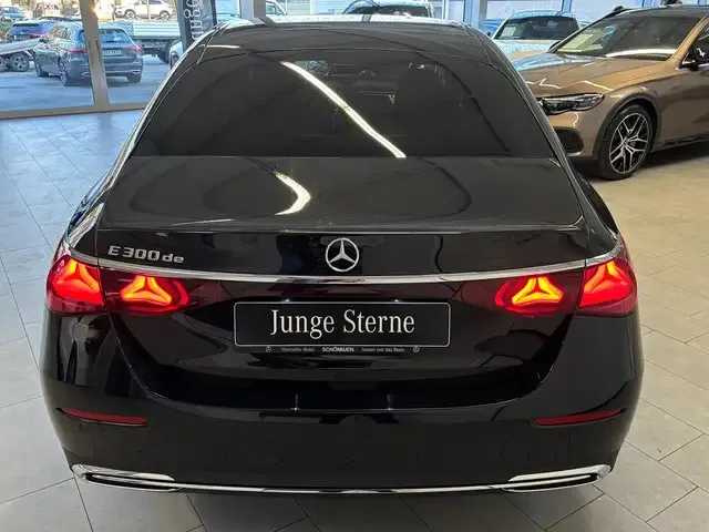 Mercedes-Benz E 300