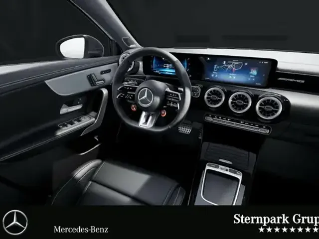 Mercedes-Benz A 45 AMG