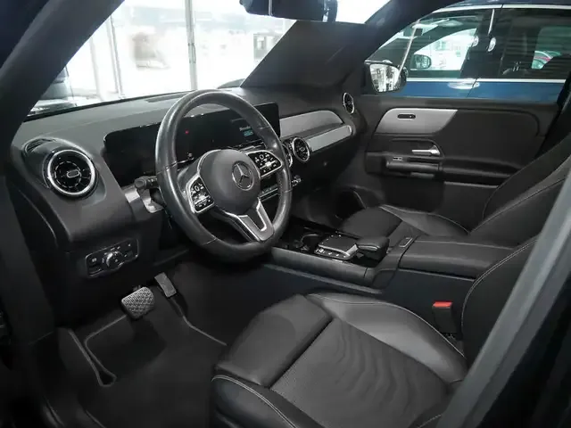 Mercedes-Benz GLB 200