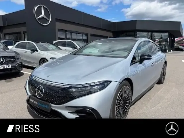 Mercedes-Benz EQS