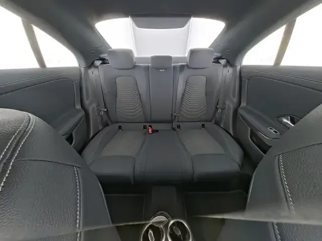 Mercedes-Benz CLA 180