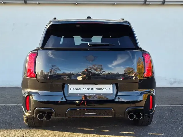 MINI John Cooper Works Countryman