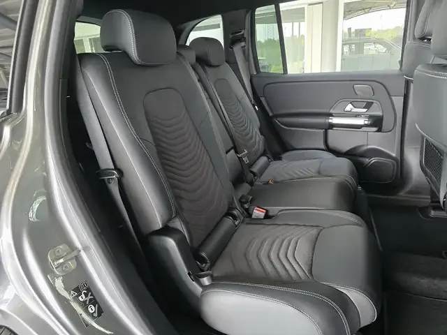 Mercedes-Benz EQB 300
