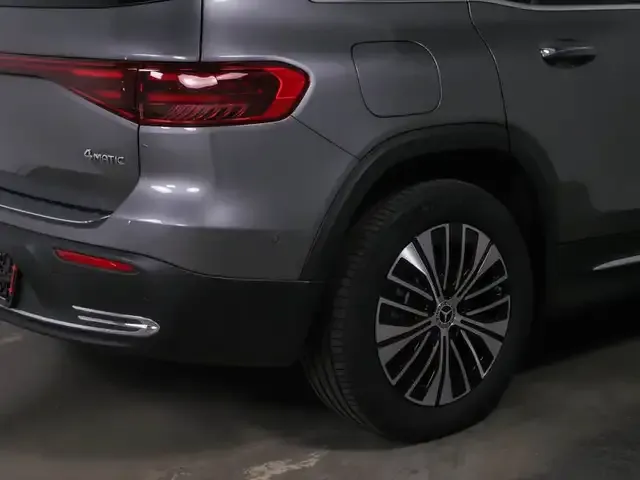 Mercedes-Benz EQB 300