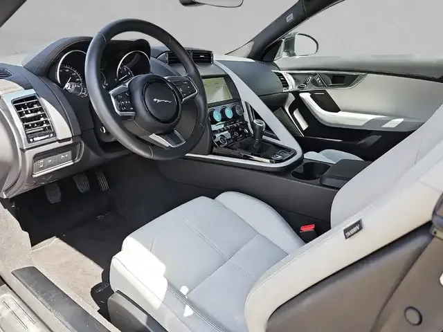 Jaguar F-Type