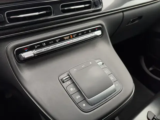 Mercedes-Benz EQV 300