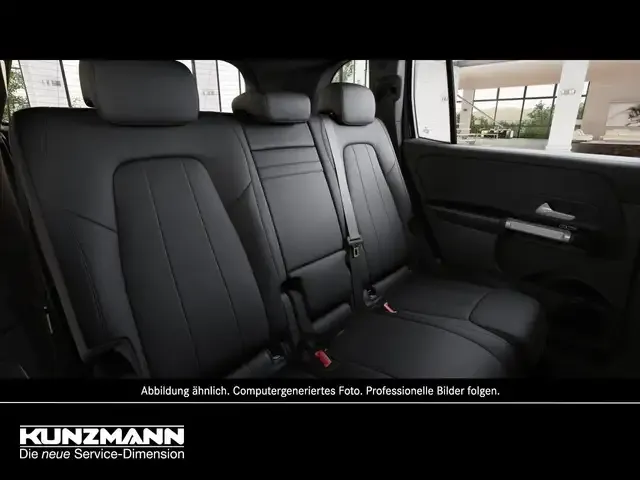 Mercedes-Benz GLB 220
