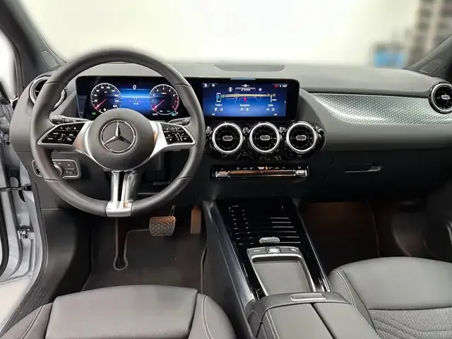 Mercedes-Benz B 200