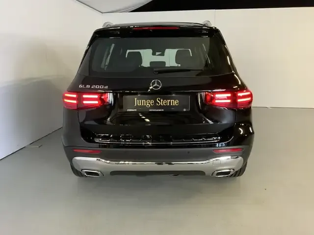 Mercedes-Benz GLB 200
