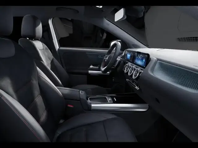 Mercedes-Benz GLA 220