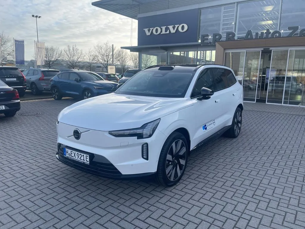 Volvo EX90