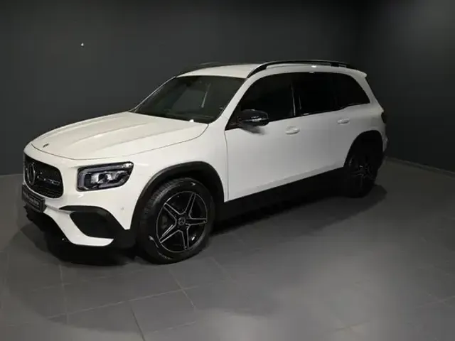 Mercedes-Benz GLB 200