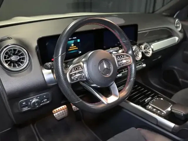 Mercedes-Benz GLB 200