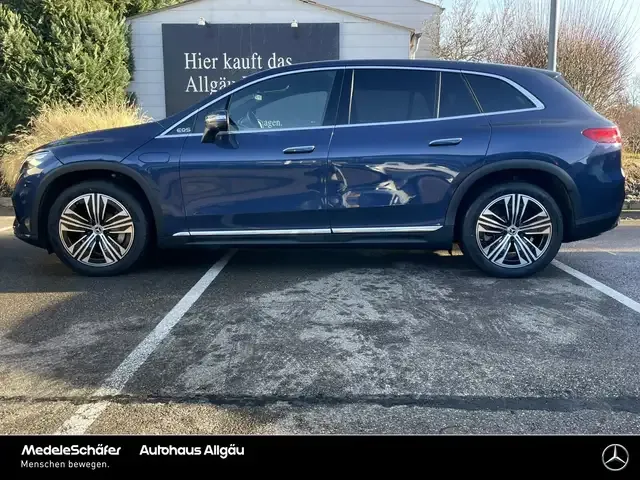 Mercedes-Benz EQS SUV