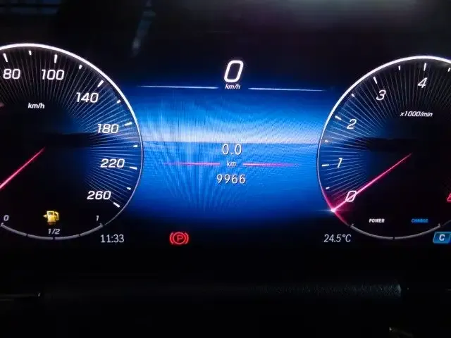 Mercedes-Benz B 180