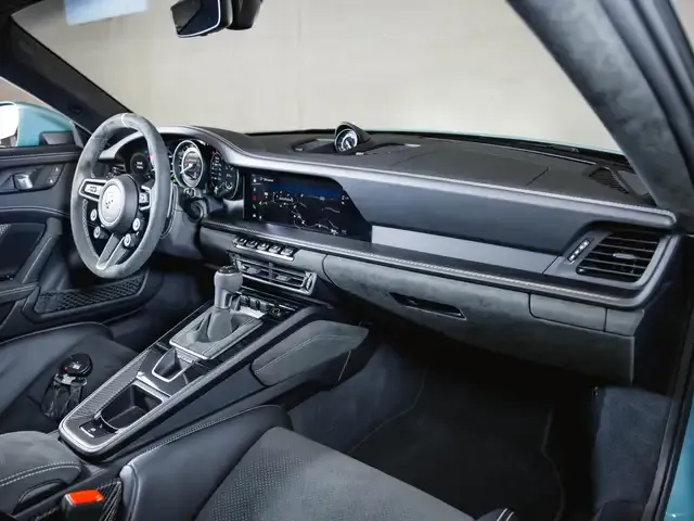 Porsche 992