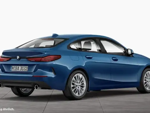 BMW 220