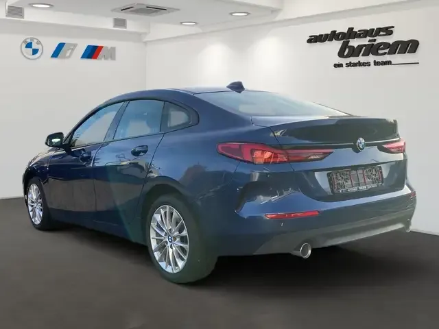 BMW 220