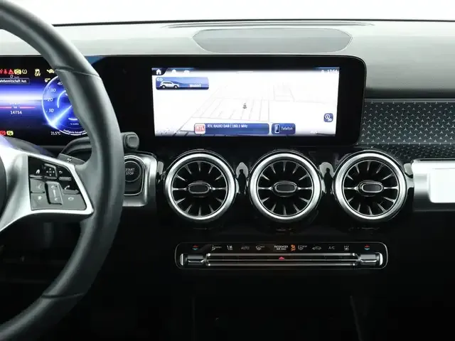 Mercedes-Benz EQB 350