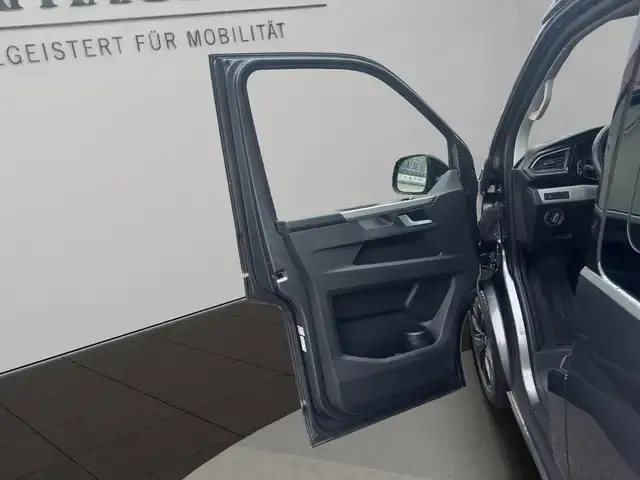 Volkswagen T6 California