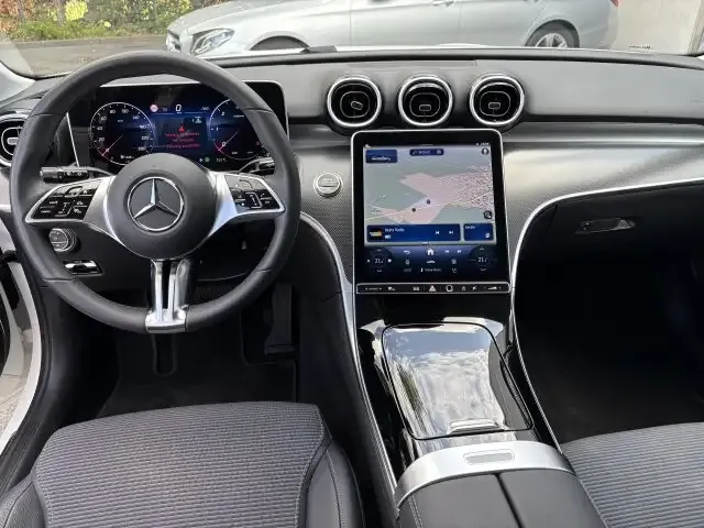 Mercedes-Benz C 220