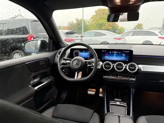 Mercedes-Benz GLB 200