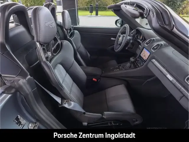 Porsche 718 Spyder