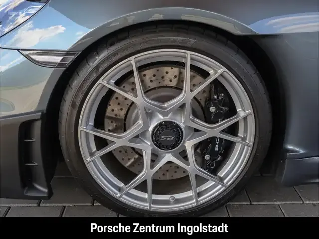 Porsche 718 Spyder