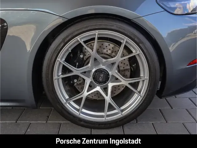 Porsche 718 Spyder