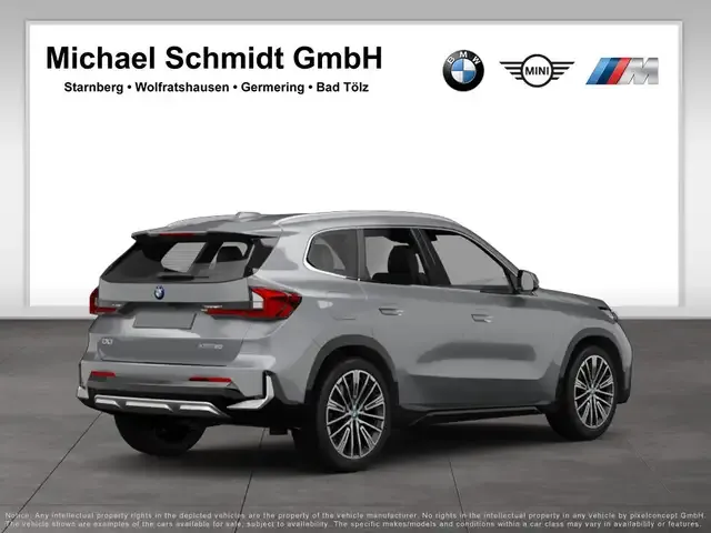 BMW iX1