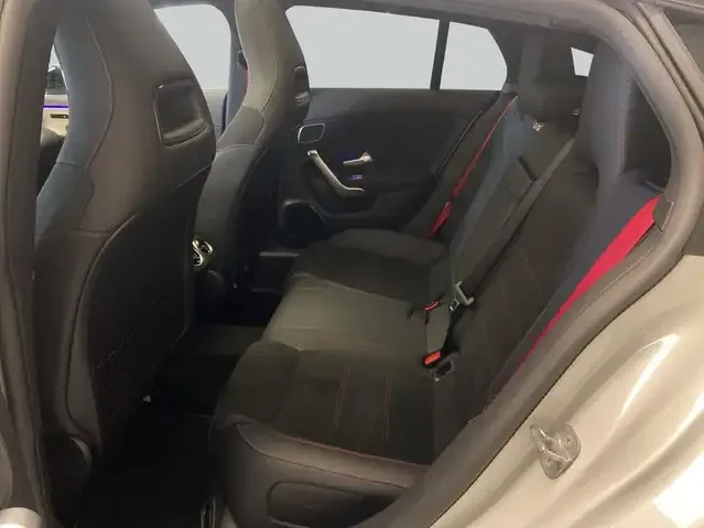 Mercedes-Benz CLA 35 AMG