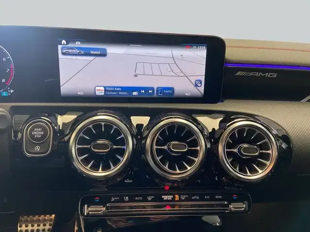 Mercedes-Benz CLA 35 AMG