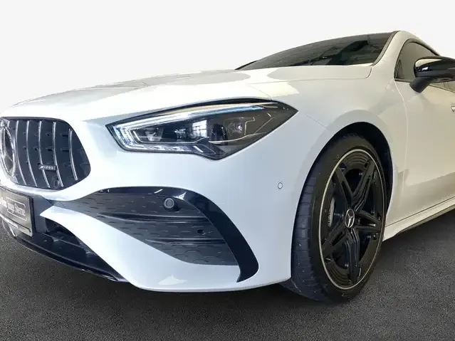 Mercedes-Benz CLA 35 AMG