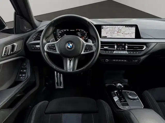 BMW 235