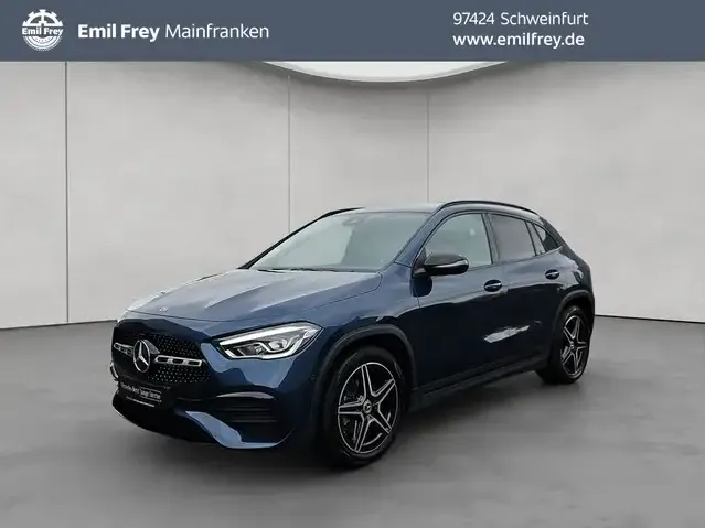 Mercedes-Benz GLA 220