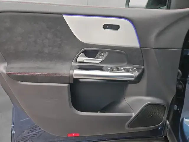 Mercedes-Benz GLA 220