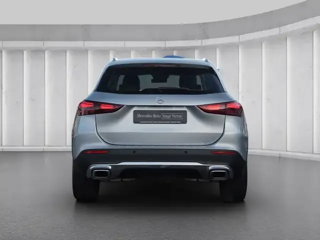 Mercedes-Benz GLA 180