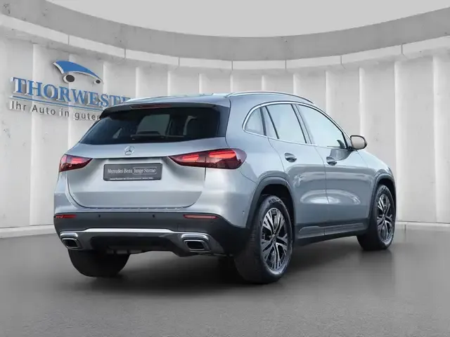 Mercedes-Benz GLA 180