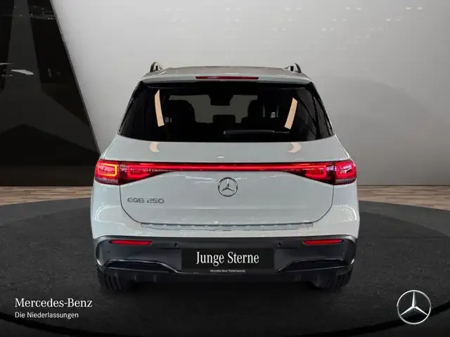 Mercedes-Benz EQB 250