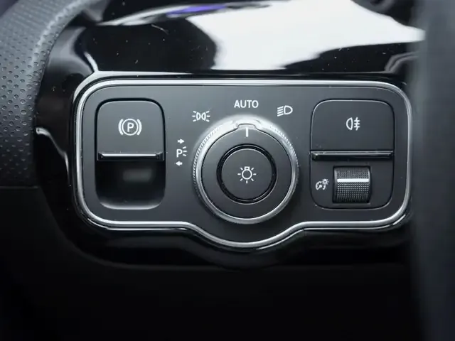 Mercedes-Benz CLA 220